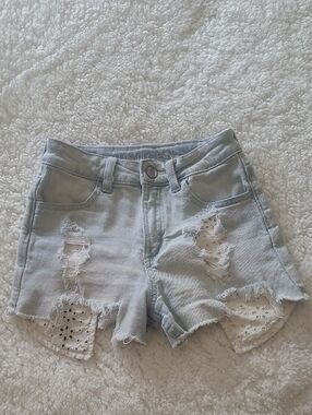 💲5/25💲Light Wash Distressed Kids Denim Shorts with Lace Inset